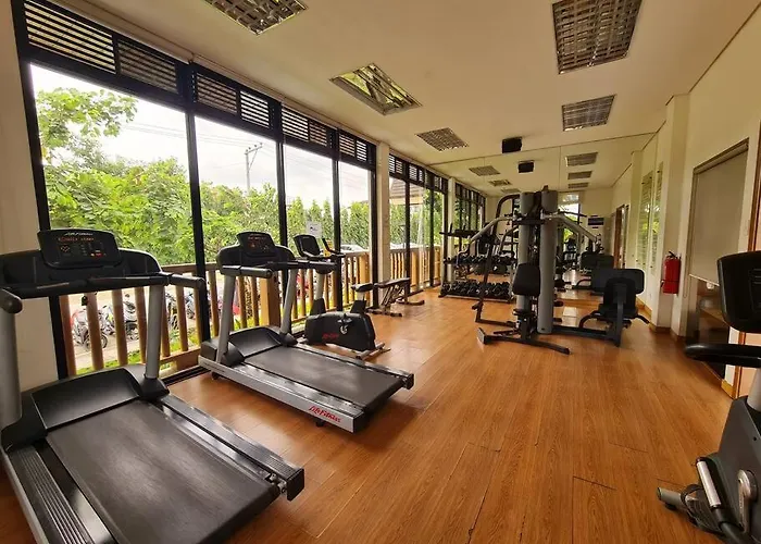 One Oasis Fully Furnished With Balcony Apartment *